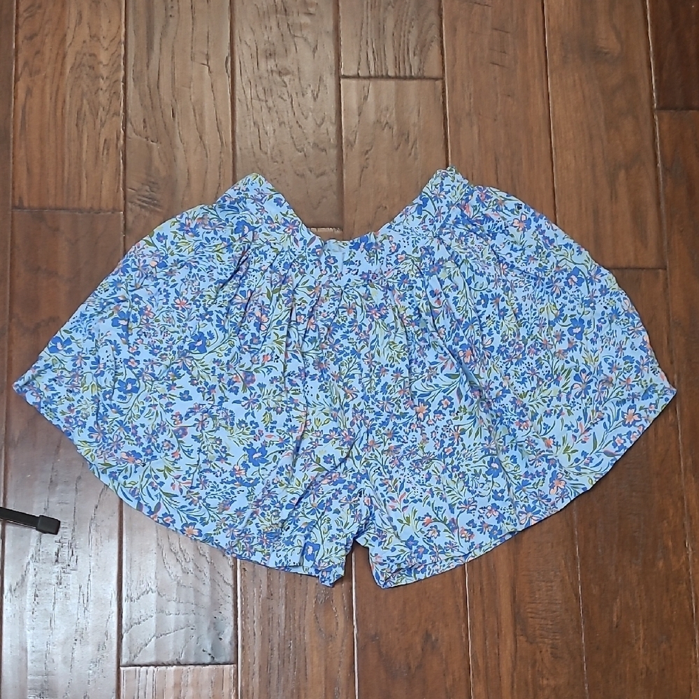 Jessica Simpson Blue Floral Side Zipper Shorts size Small